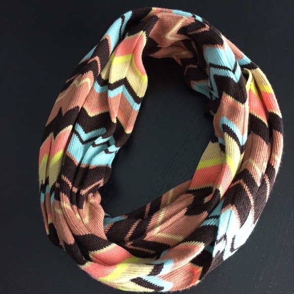 Missoni Accessories - Missoni for Target Chevron Infiniti Scarf
